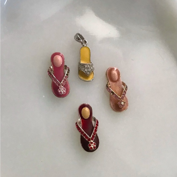 Enamel flip flop pendant lot - Picture 1 of 1